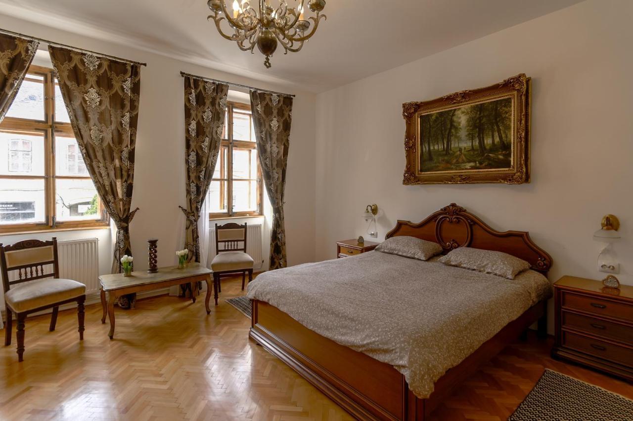 Illo Tempore - Ultracentral Apartment Сигишоара Экстерьер фото