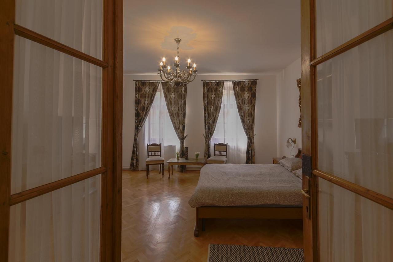 Illo Tempore - Ultracentral Apartment Сигишоара Экстерьер фото